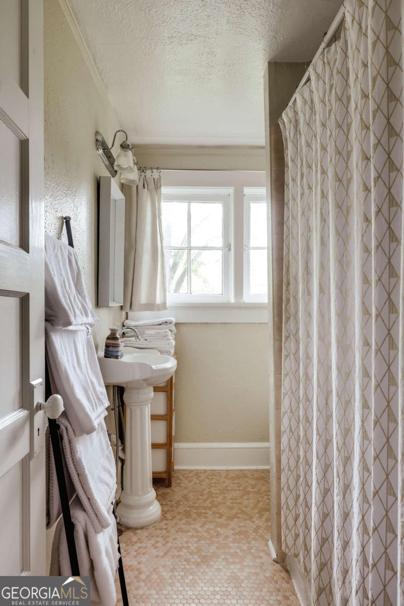 552 Cobb Street Athens - Photo 36