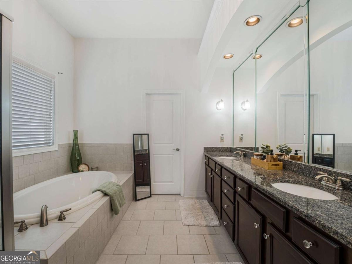 2297 Roberts View Trail Buford - Photo 34