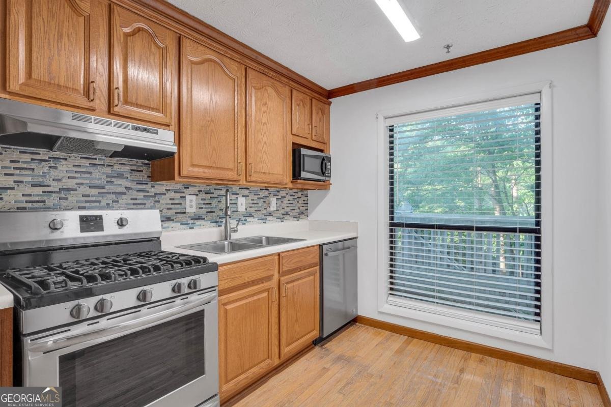 1203 Wynnes Ridge Circle Marietta - Photo 6