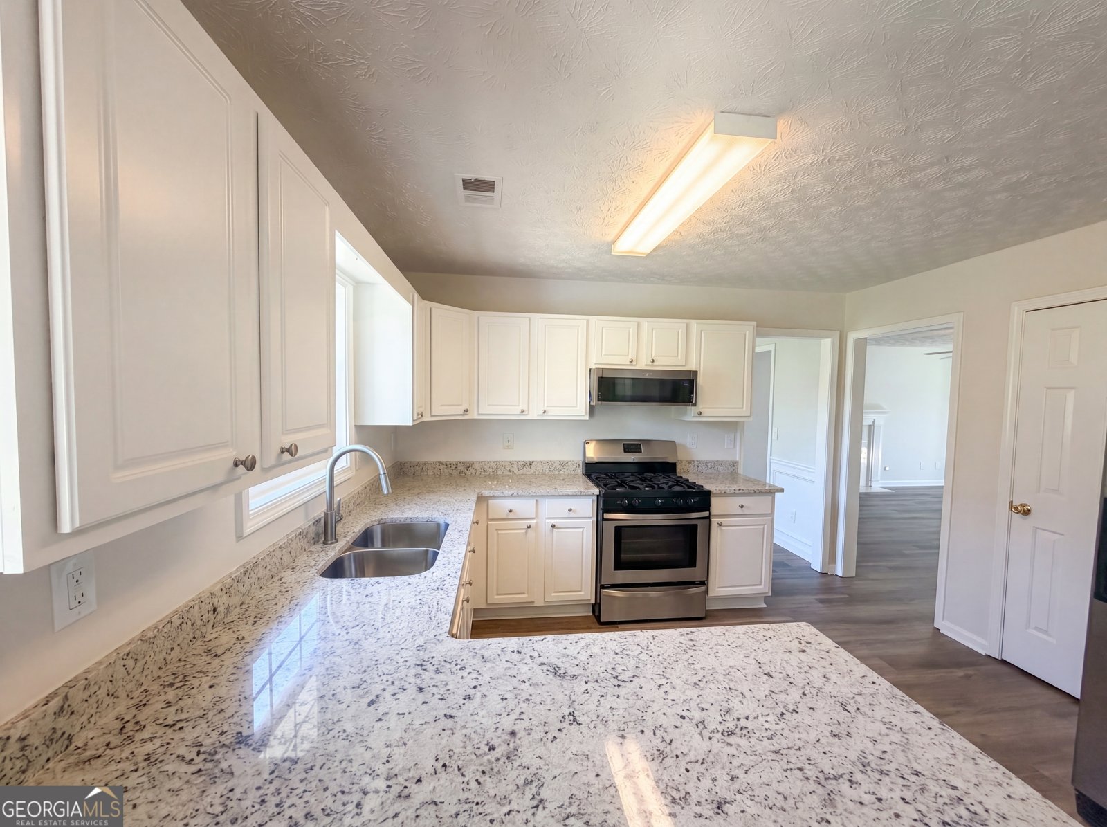 705 Windsor Brook Lane Lawrenceville - Photo 7