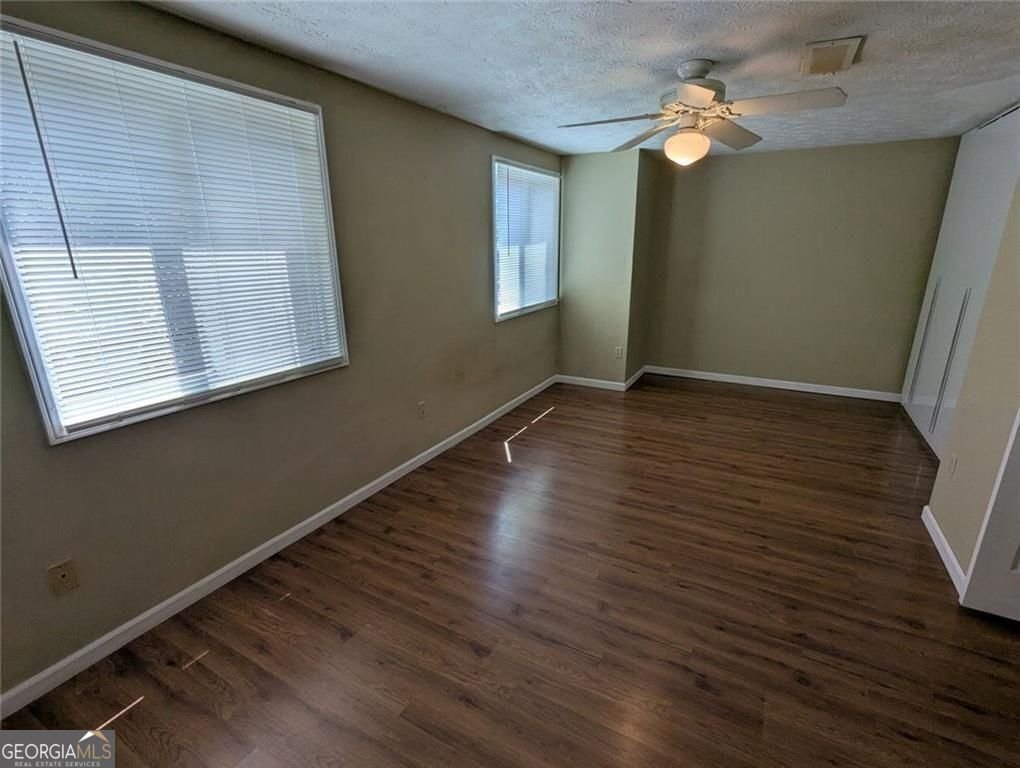 8839 Long Beach Circle Sandy Springs - Photo 12