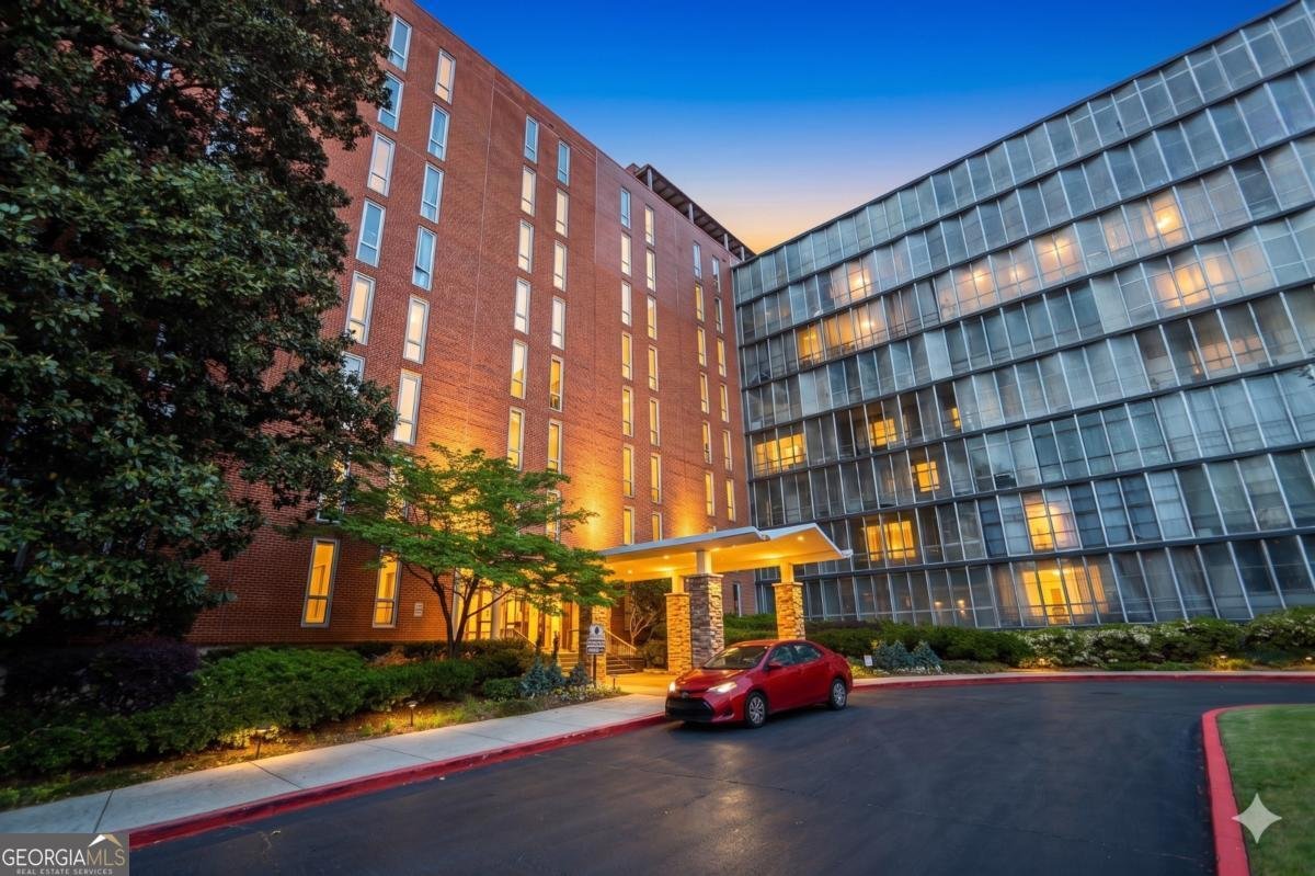 3060 Pharr Court North Atlanta - Photo 1