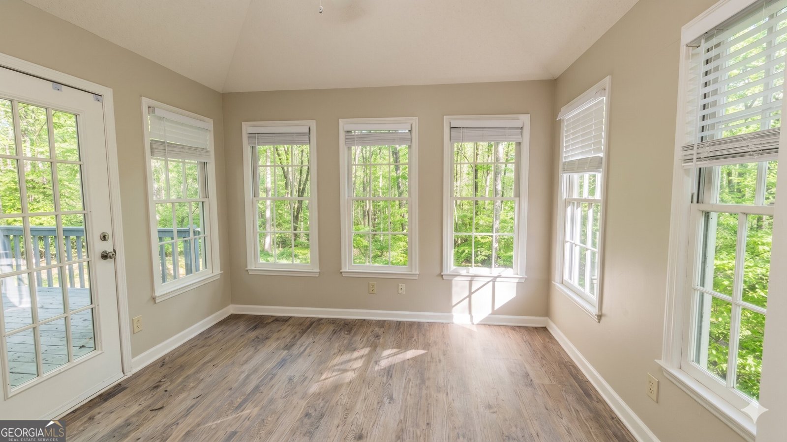 130 White City Court Canton - Photo 7