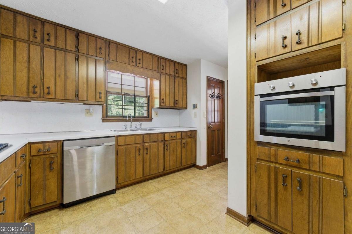 2485 Maple Street Snellville - Photo 11