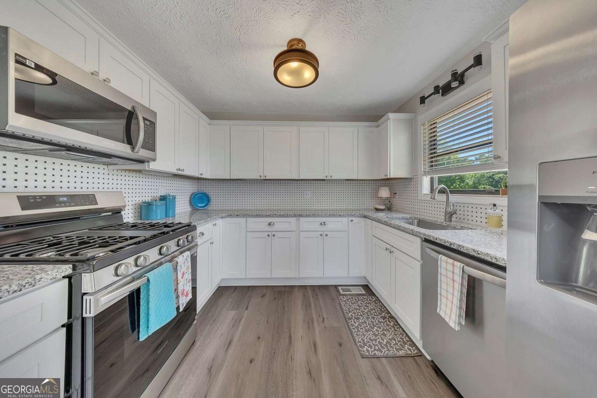 999 Malibu Drive Marietta - Photo 11