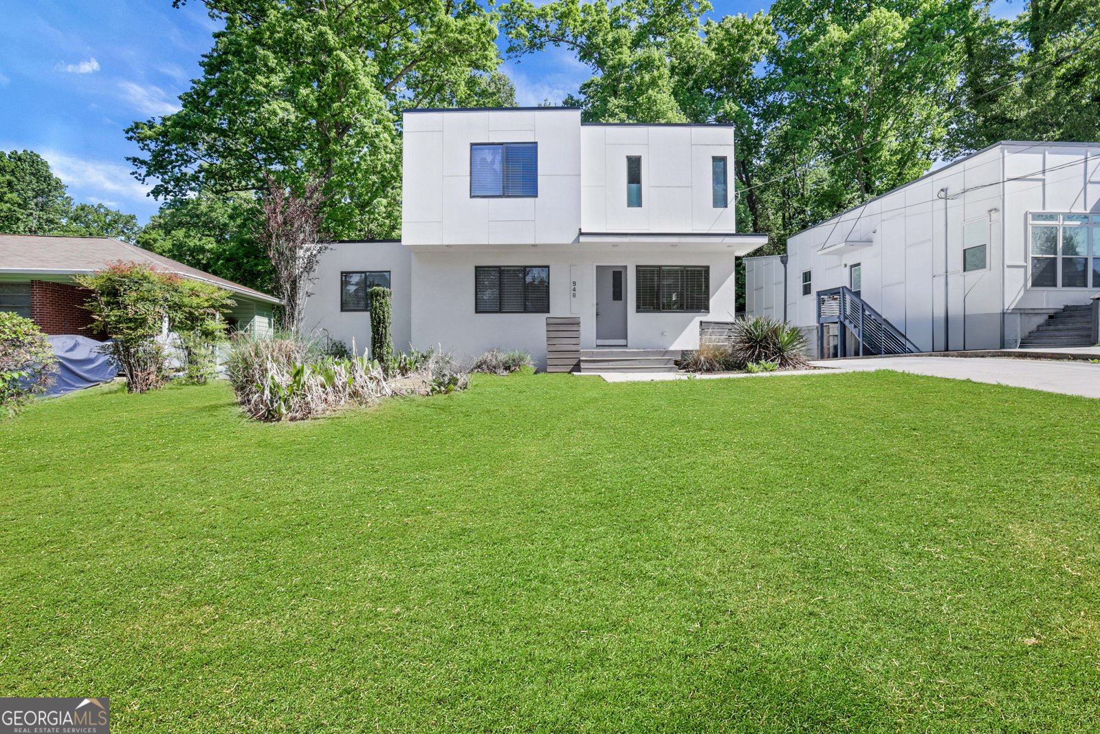 948 Bruce Circle Atlanta - Photo 1