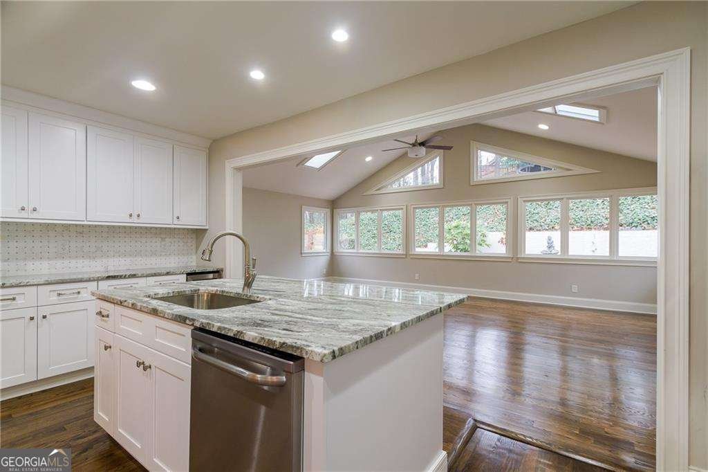 1565 Summerset Drive Atlanta - Photo 11