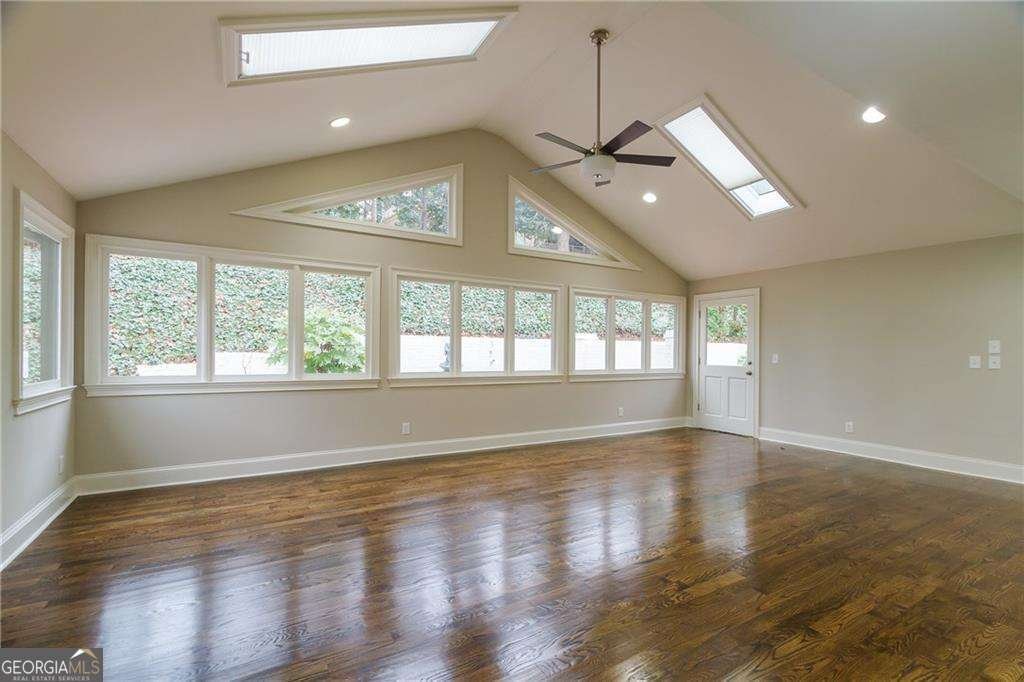 1565 Summerset Drive Atlanta - Photo 7