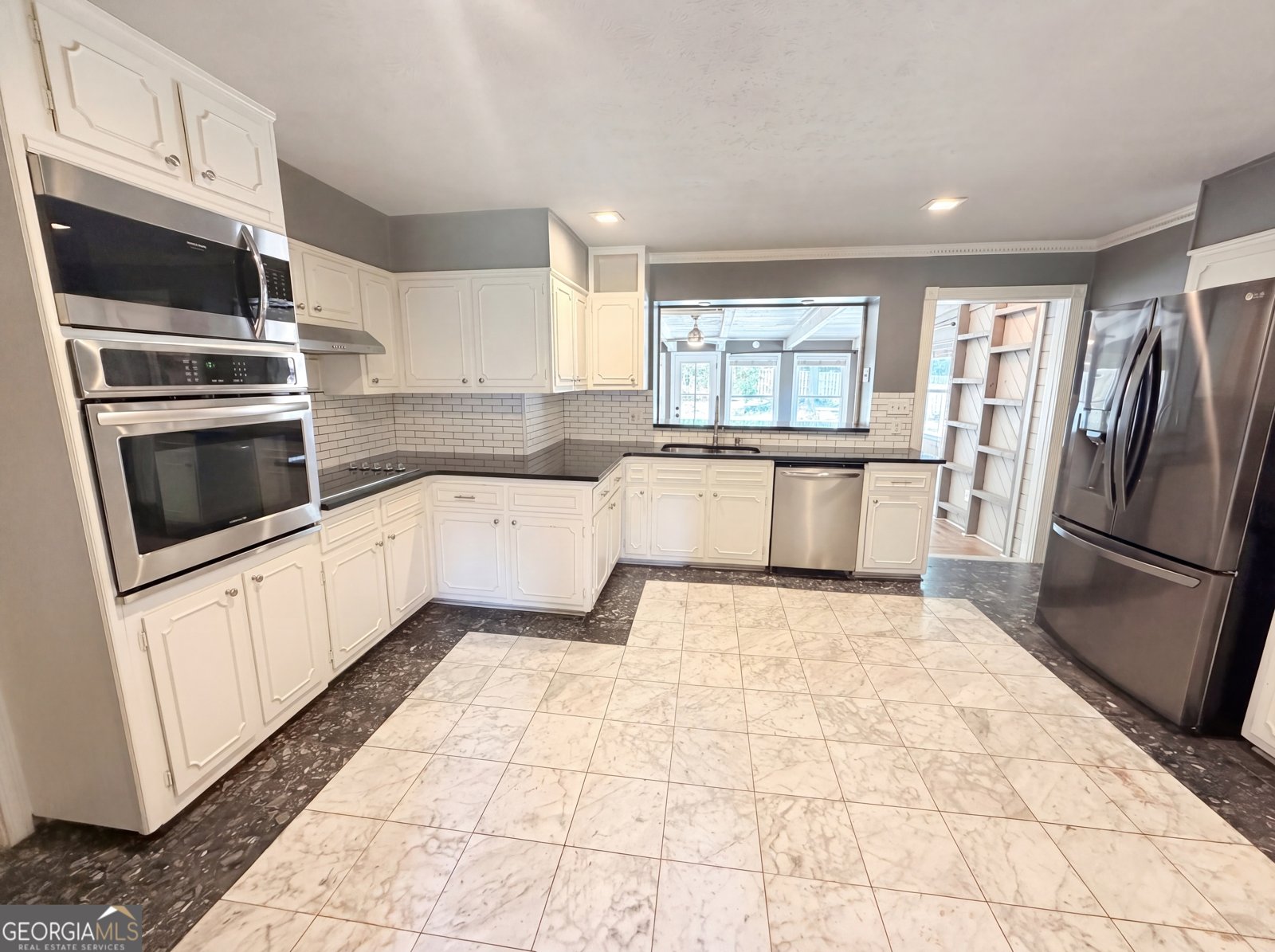 1663 Seayes Road Mableton - Photo 7