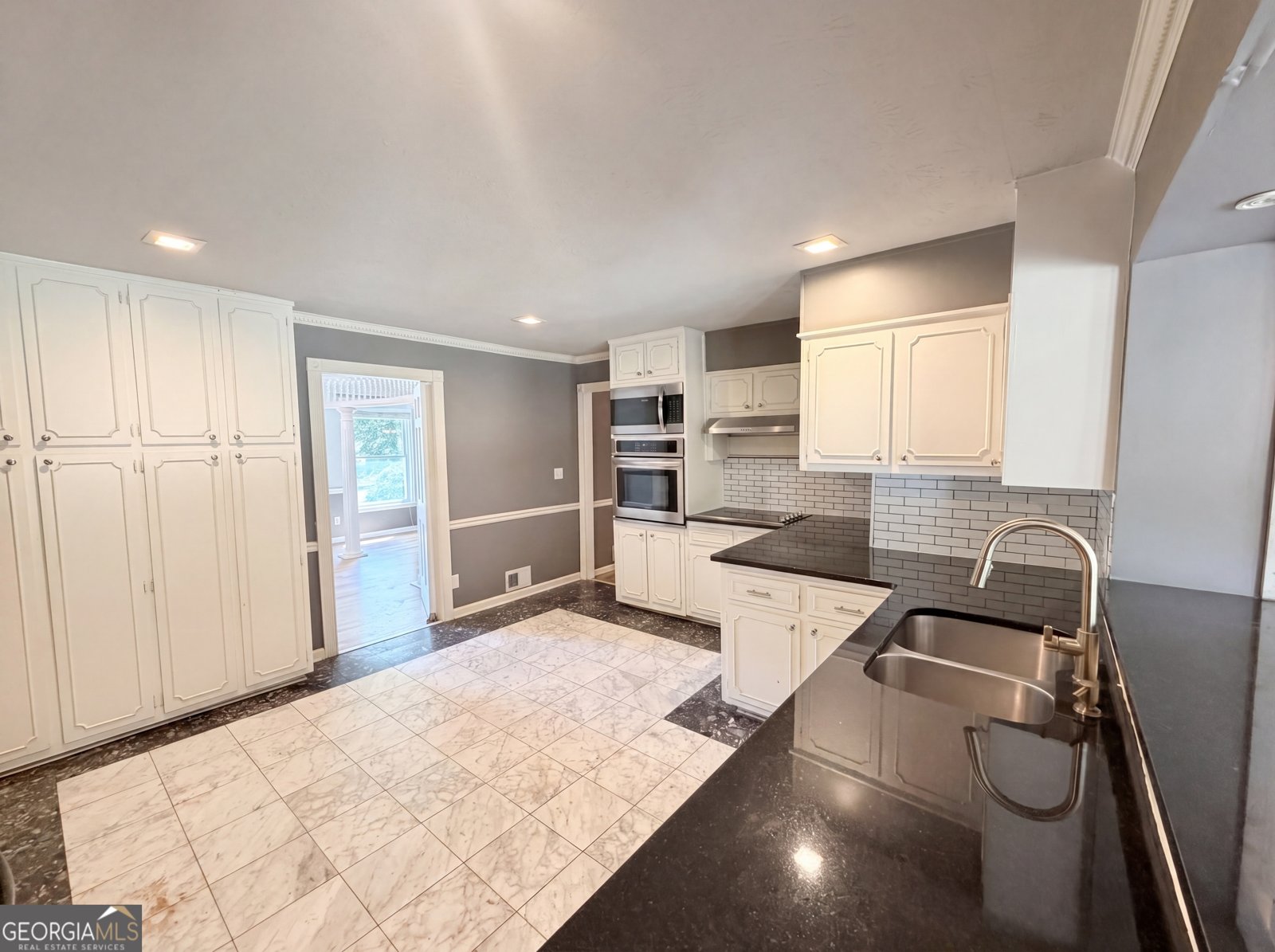 1663 Seayes Road Mableton - Photo 9