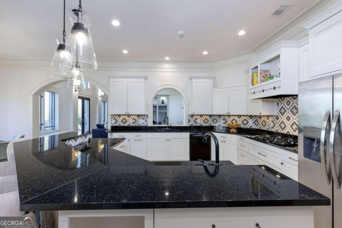 1395 Hearst Drive Brookhaven - Photo 17