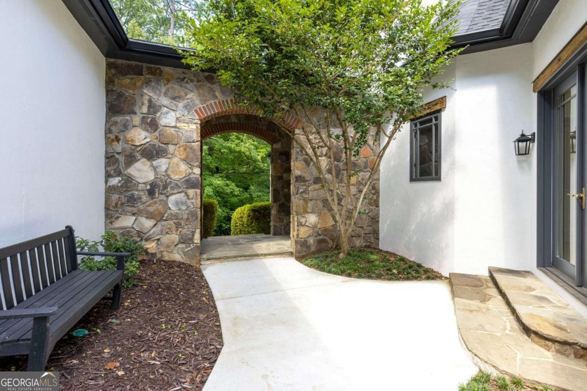 1395 Hearst Drive Brookhaven - Photo 30