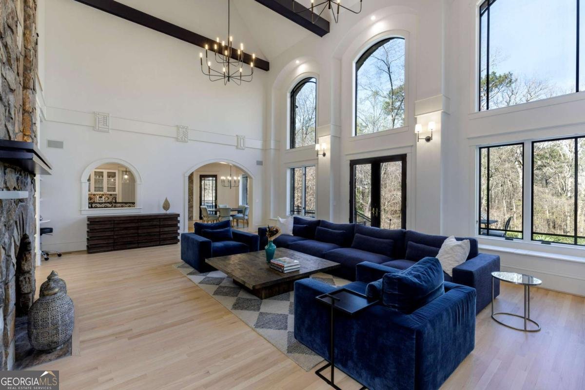 1395 Hearst Drive Brookhaven - Photo 9