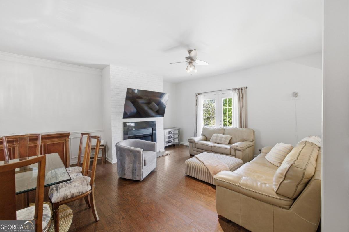 1252 Park Pass Row Suwanee - Photo 6