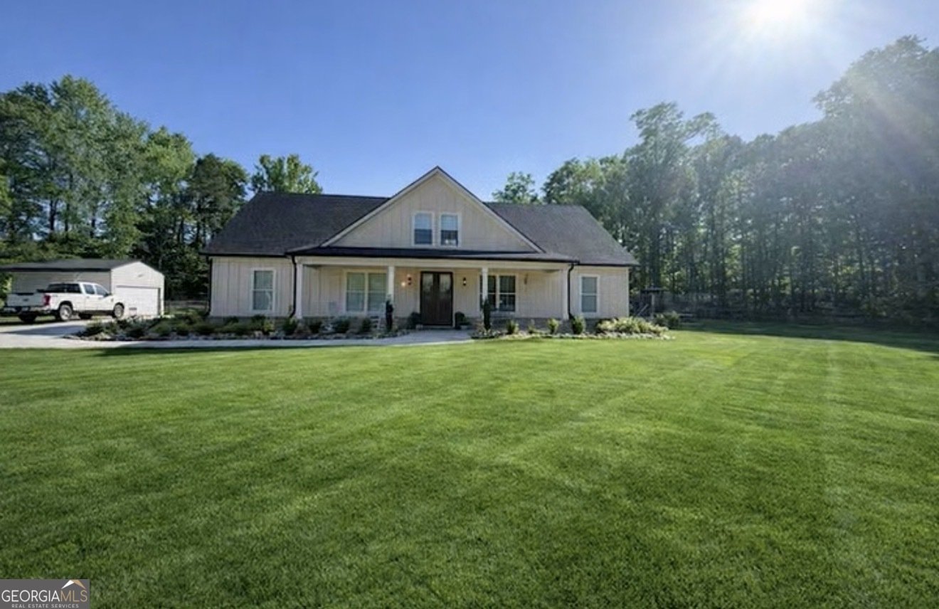 425 Dean Road Barnesville - Photo 1