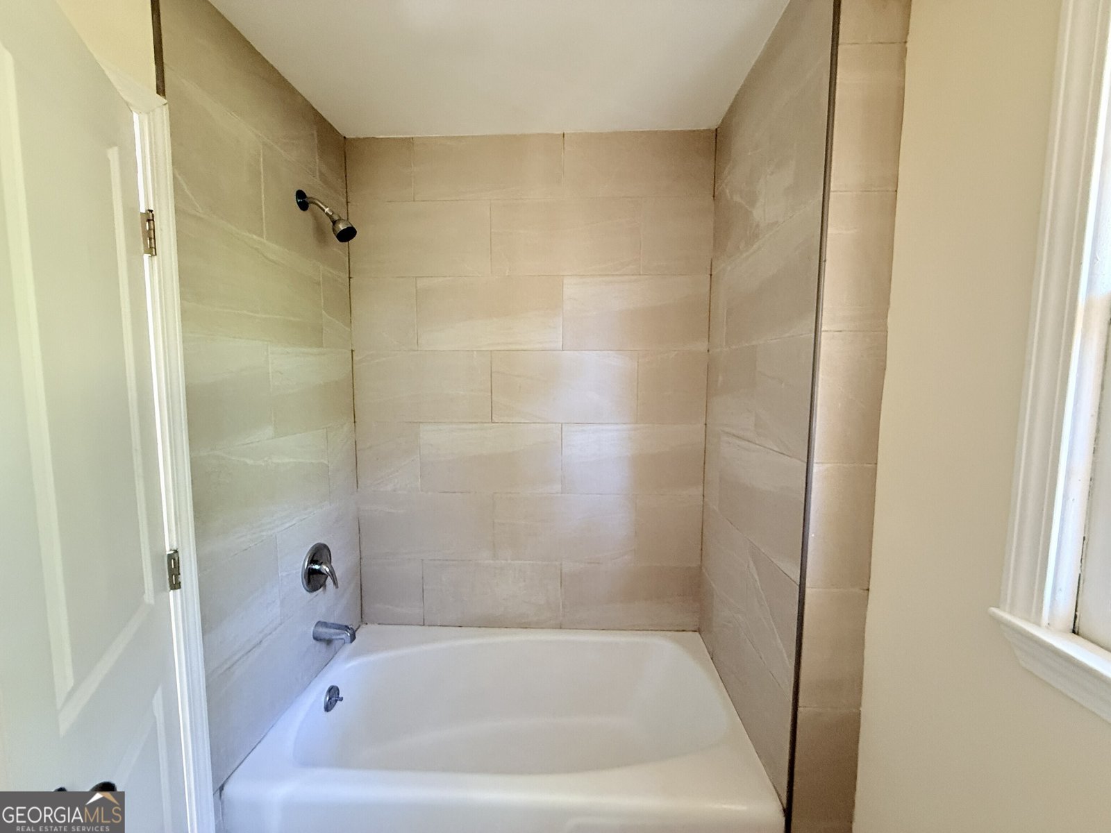 4326 Autumn Hill Drive Stone Mountain - Photo 9