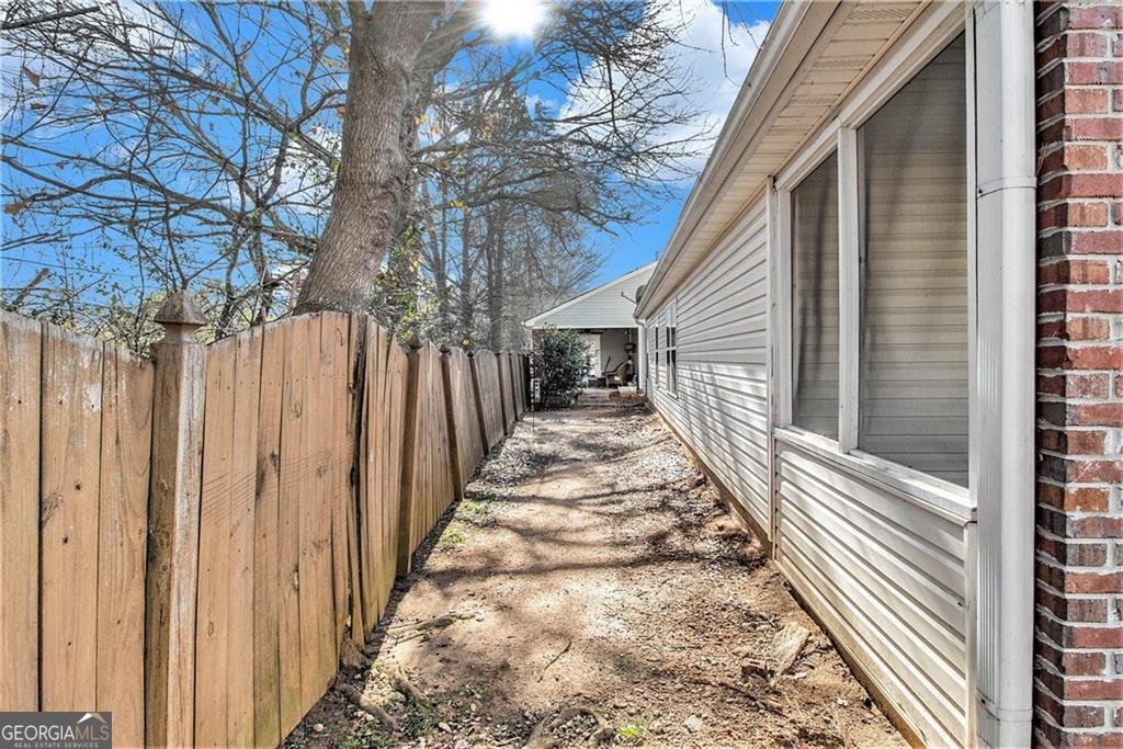 741 Jacoby Drive Loganville - Photo 6