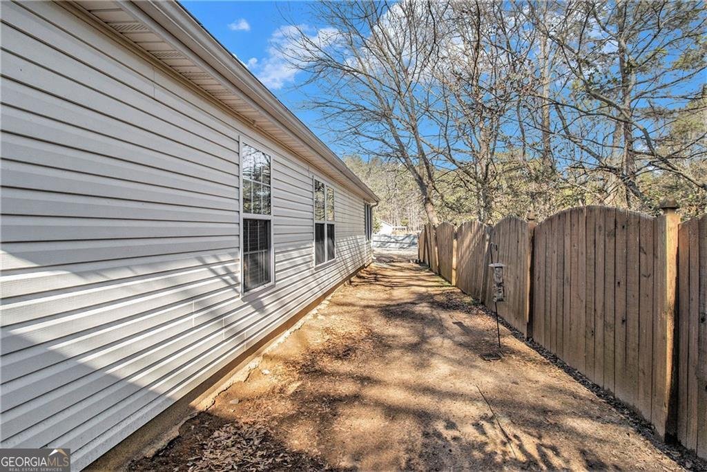 741 Jacoby Drive Loganville - Photo 7
