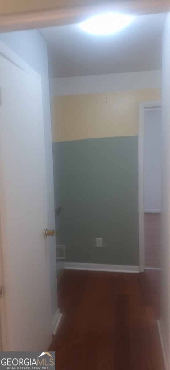 10895 Thrasher Road Jonesboro - Photo 9