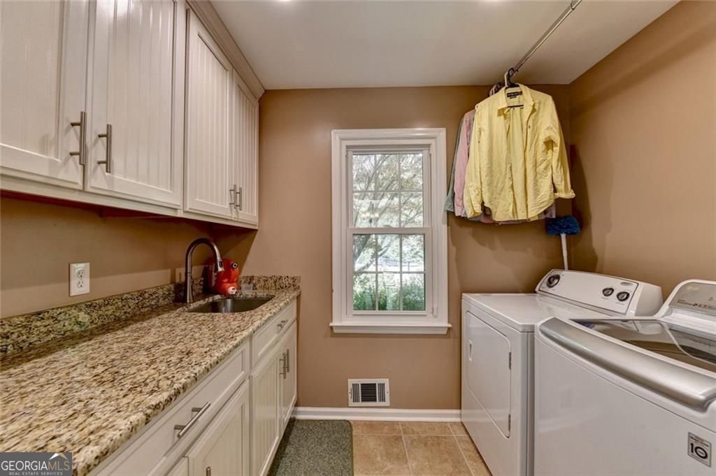 3310 Danielle Way Suwanee - Photo 11