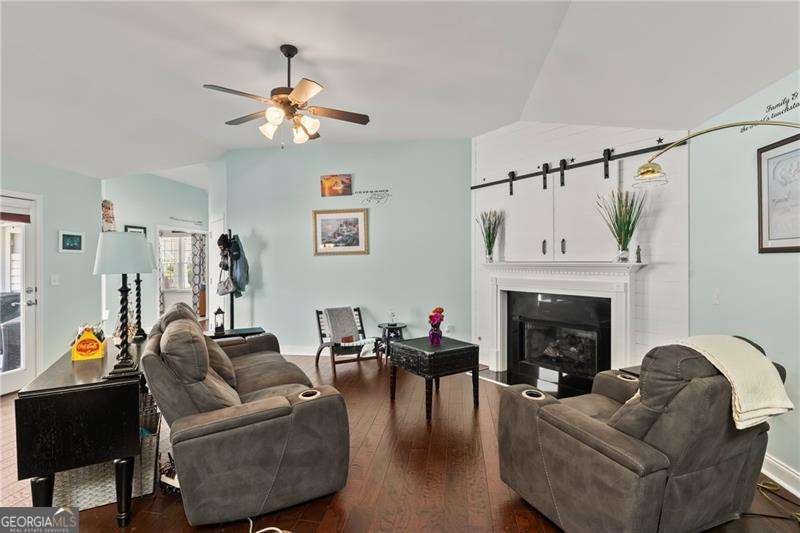 315 Winthrope Drive Woodstock - Photo 14