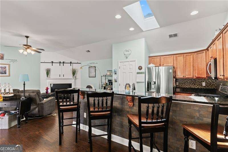 315 Winthrope Drive Woodstock - Photo 6