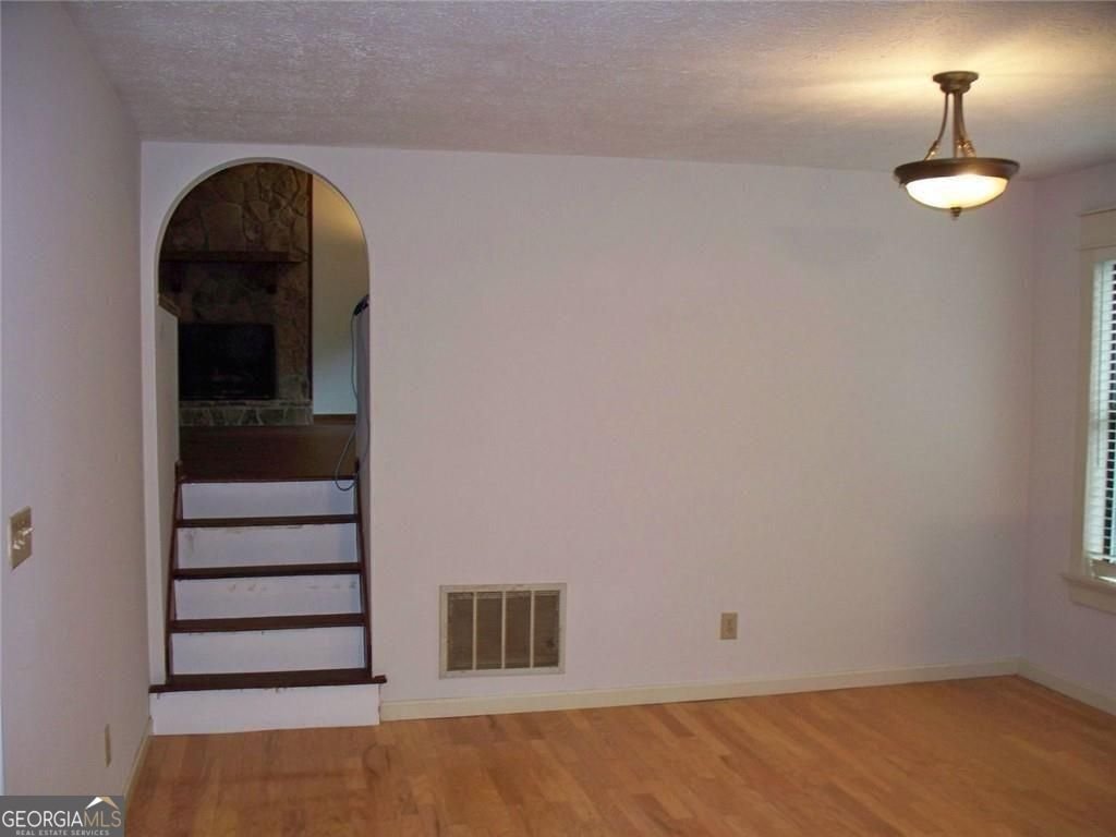 219 Park Avenue Woodstock - Photo 10