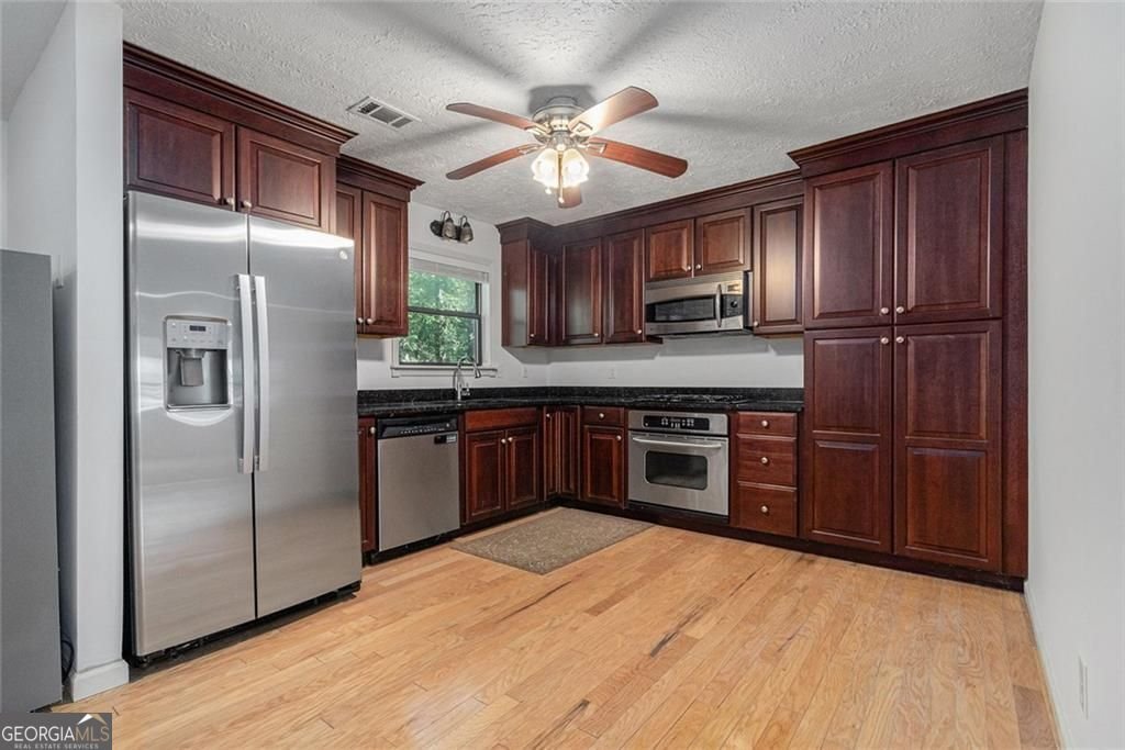 219 Park Avenue Woodstock - Photo 11