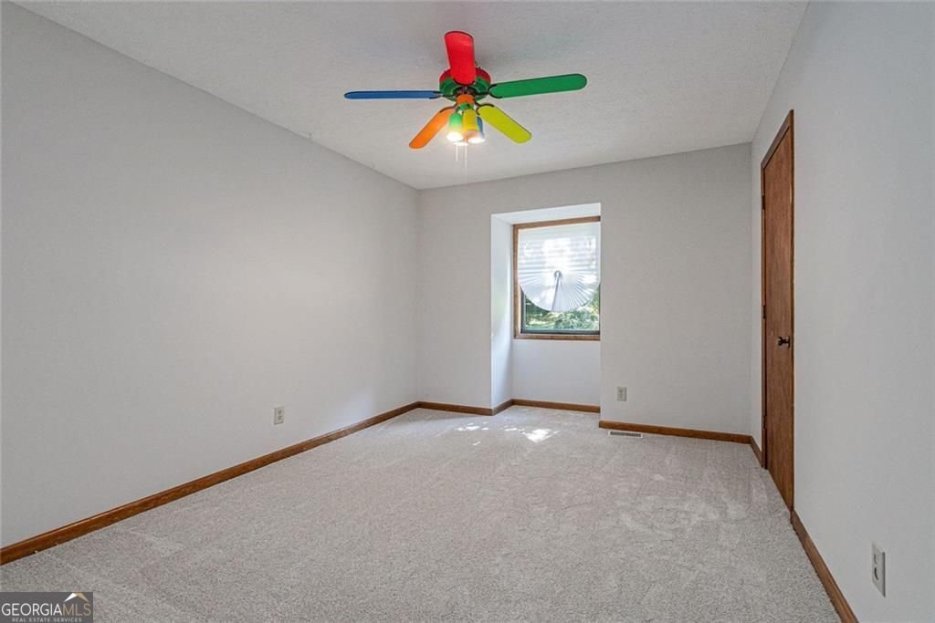 219 Park Avenue Woodstock - Photo 20