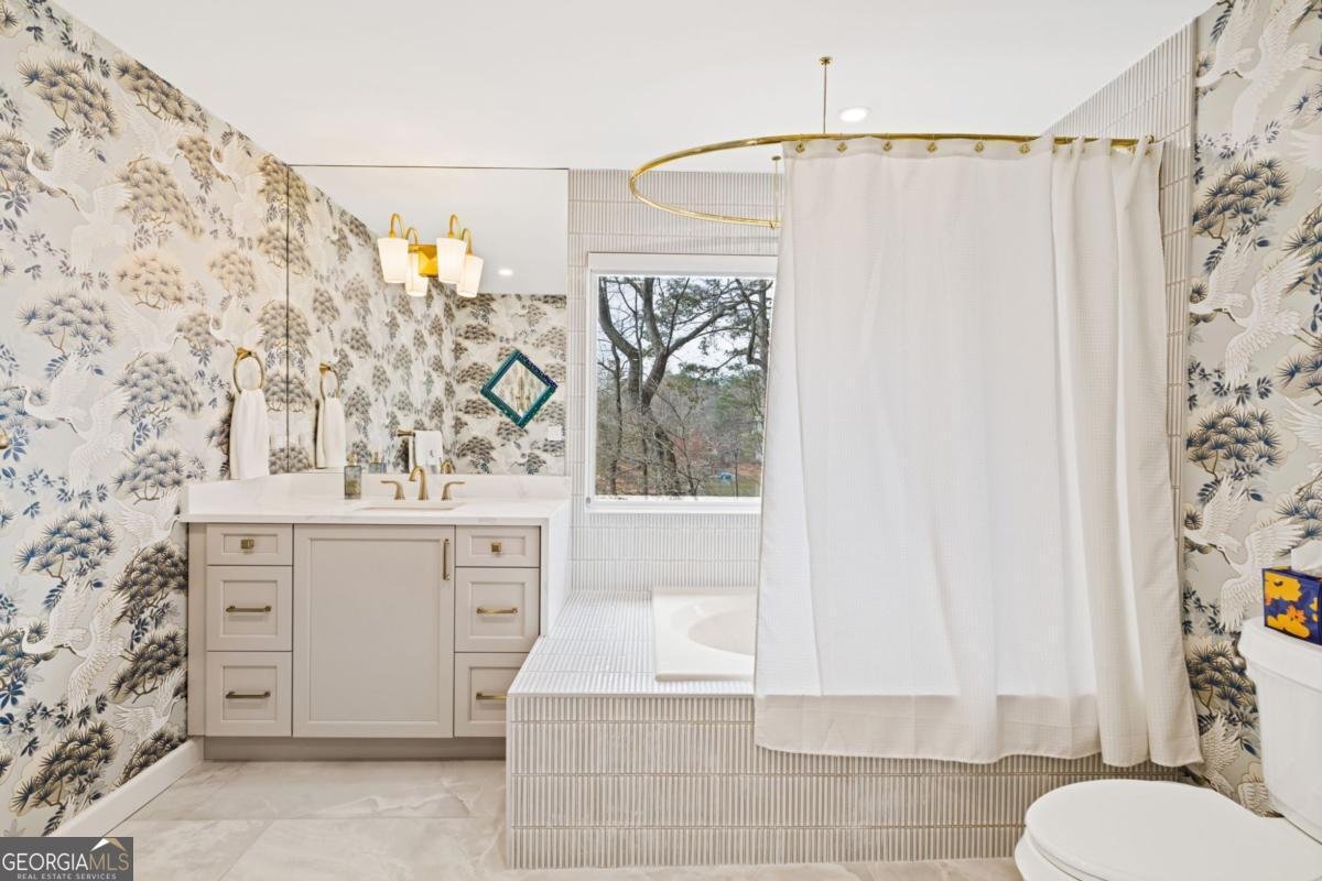 594 Hilltop Lane Berkeley Lake - Photo 28