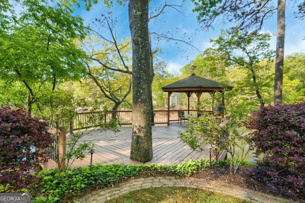 594 Hilltop Lane Berkeley Lake - Photo 40