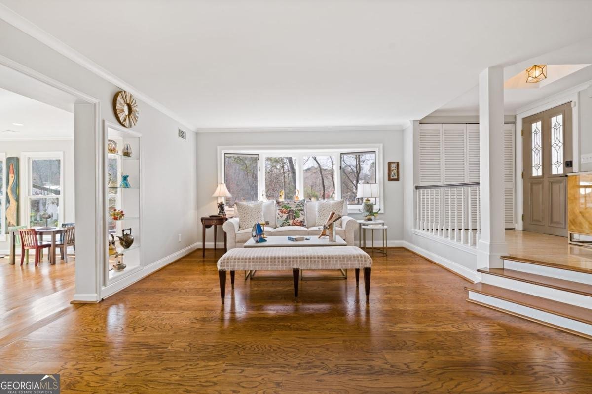 594 Hilltop Lane Berkeley Lake - Photo 6