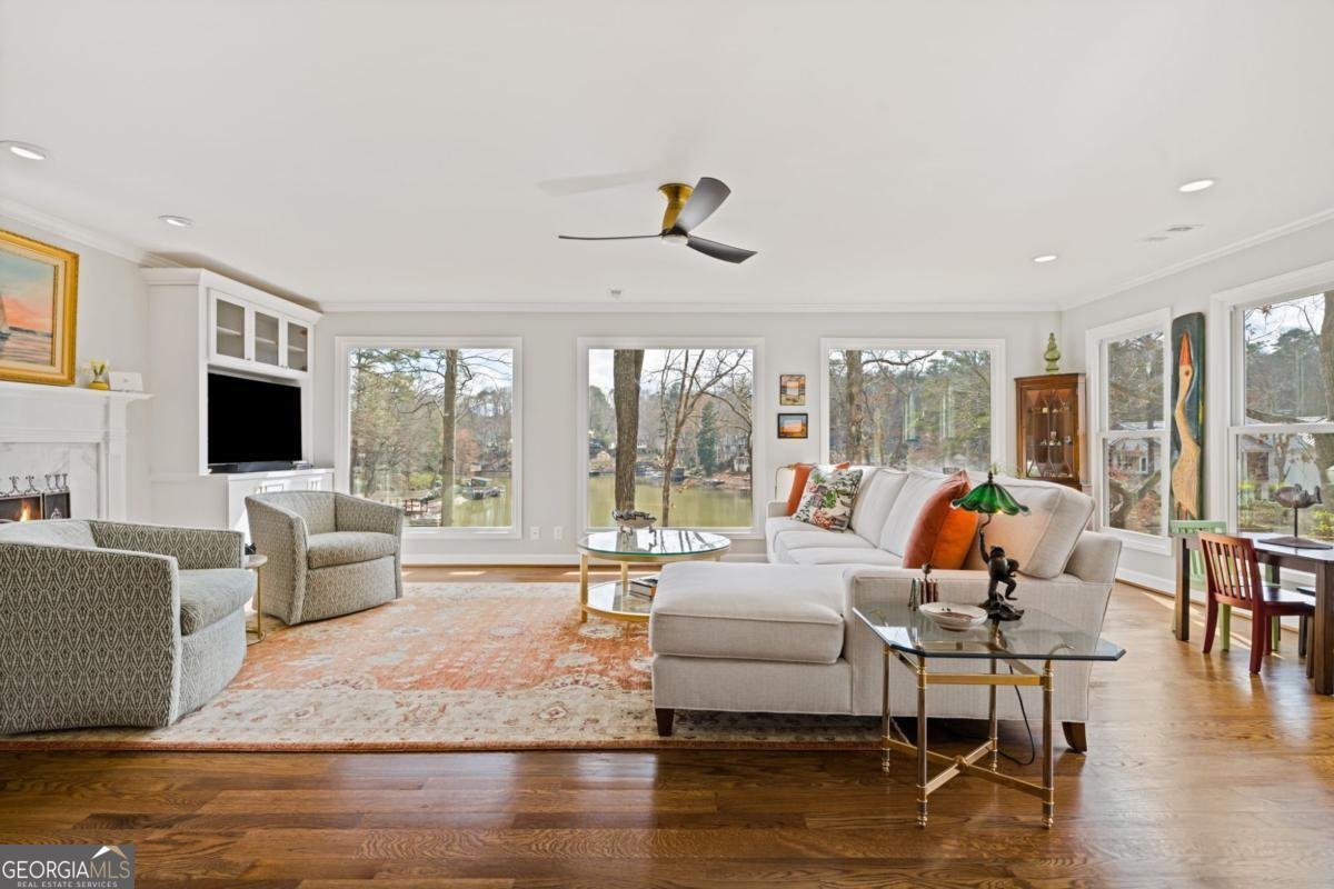 594 Hilltop Lane Berkeley Lake - Photo 8