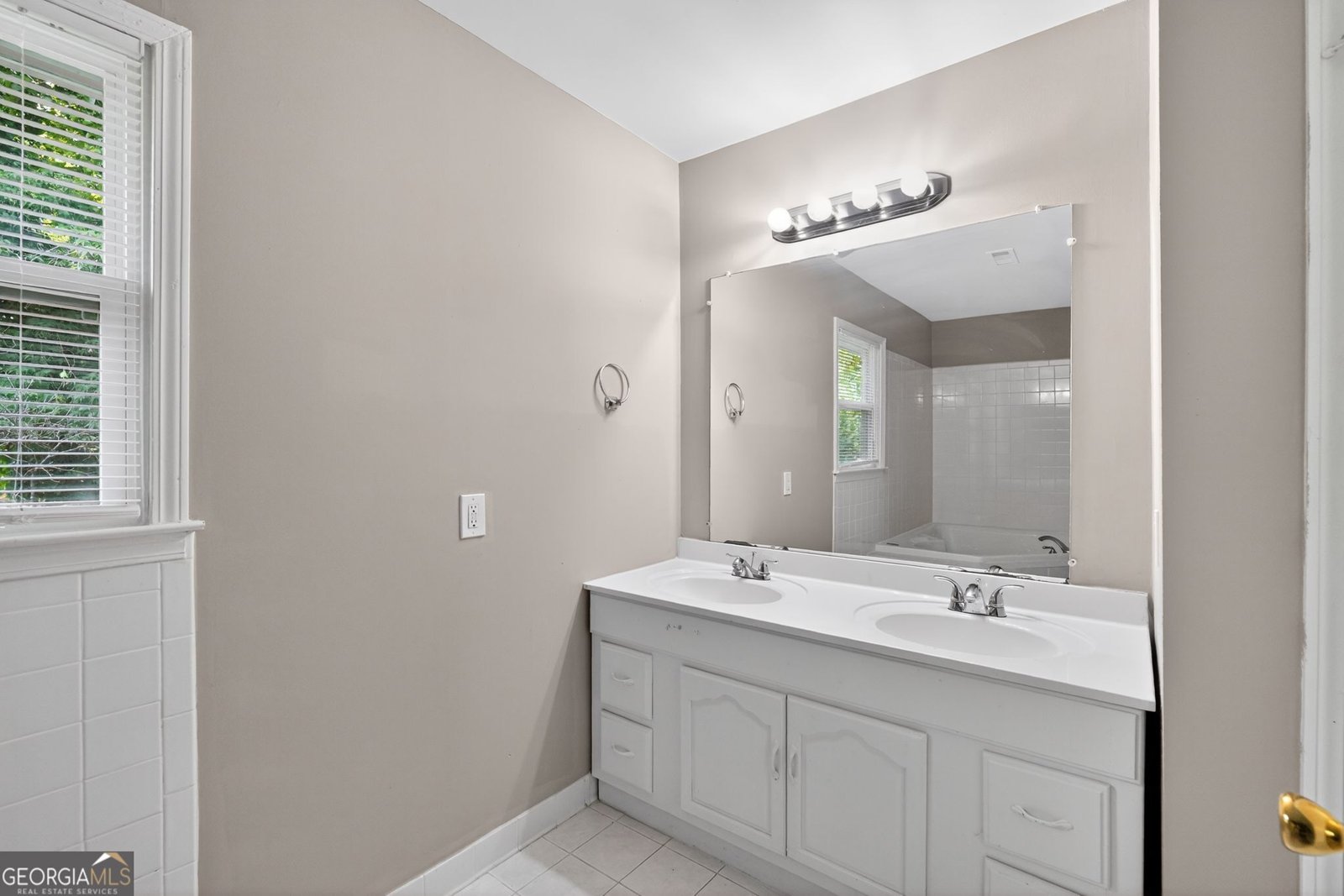 523 Barbashela Circle Stone Mountain - Photo 29