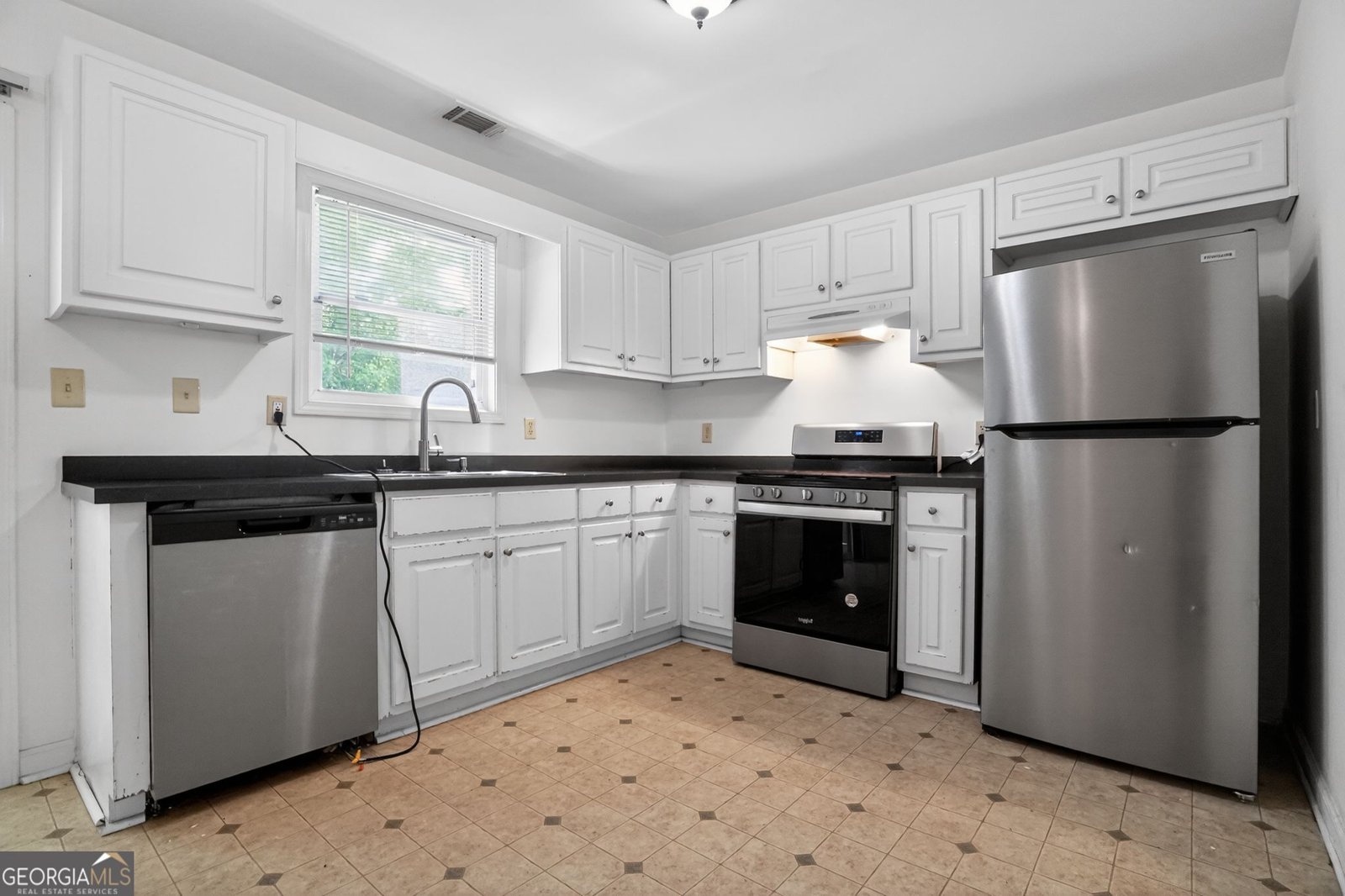 5423 Forest Place Stone Mountain - Photo 10