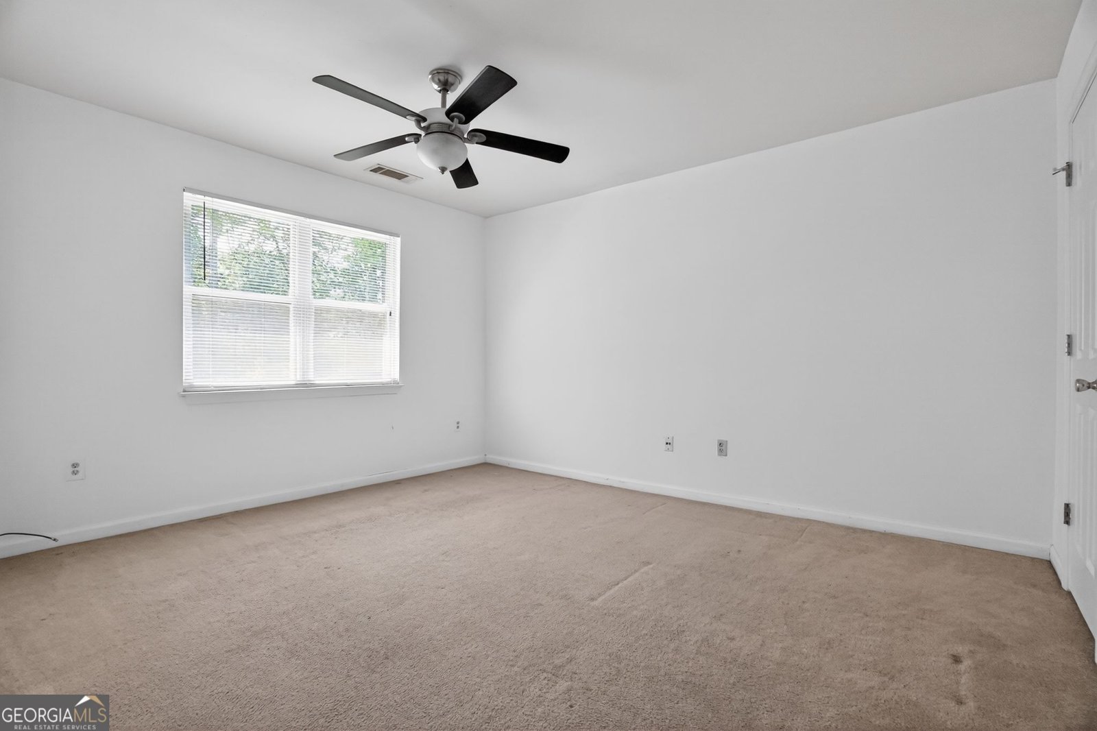 5423 Forest Place Stone Mountain - Photo 19