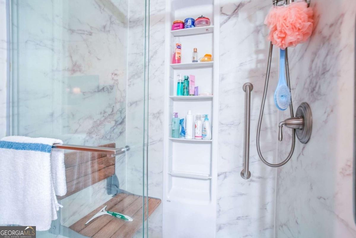 932 Creek Bottom Road Loganville - Photo 17