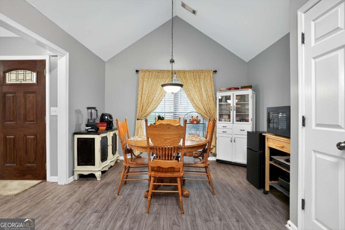 932 Creek Bottom Road Loganville - Photo 9