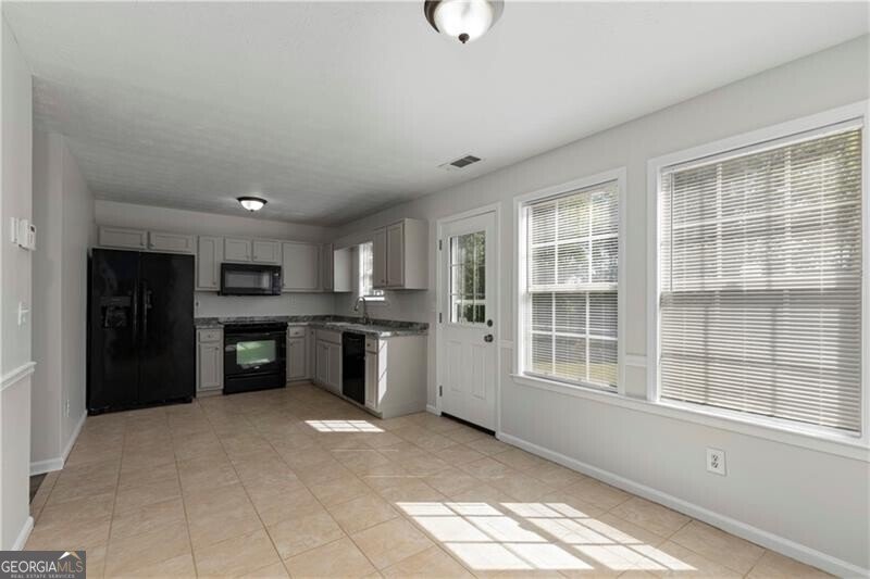 150 Fairclift Drive Covington - Photo 7