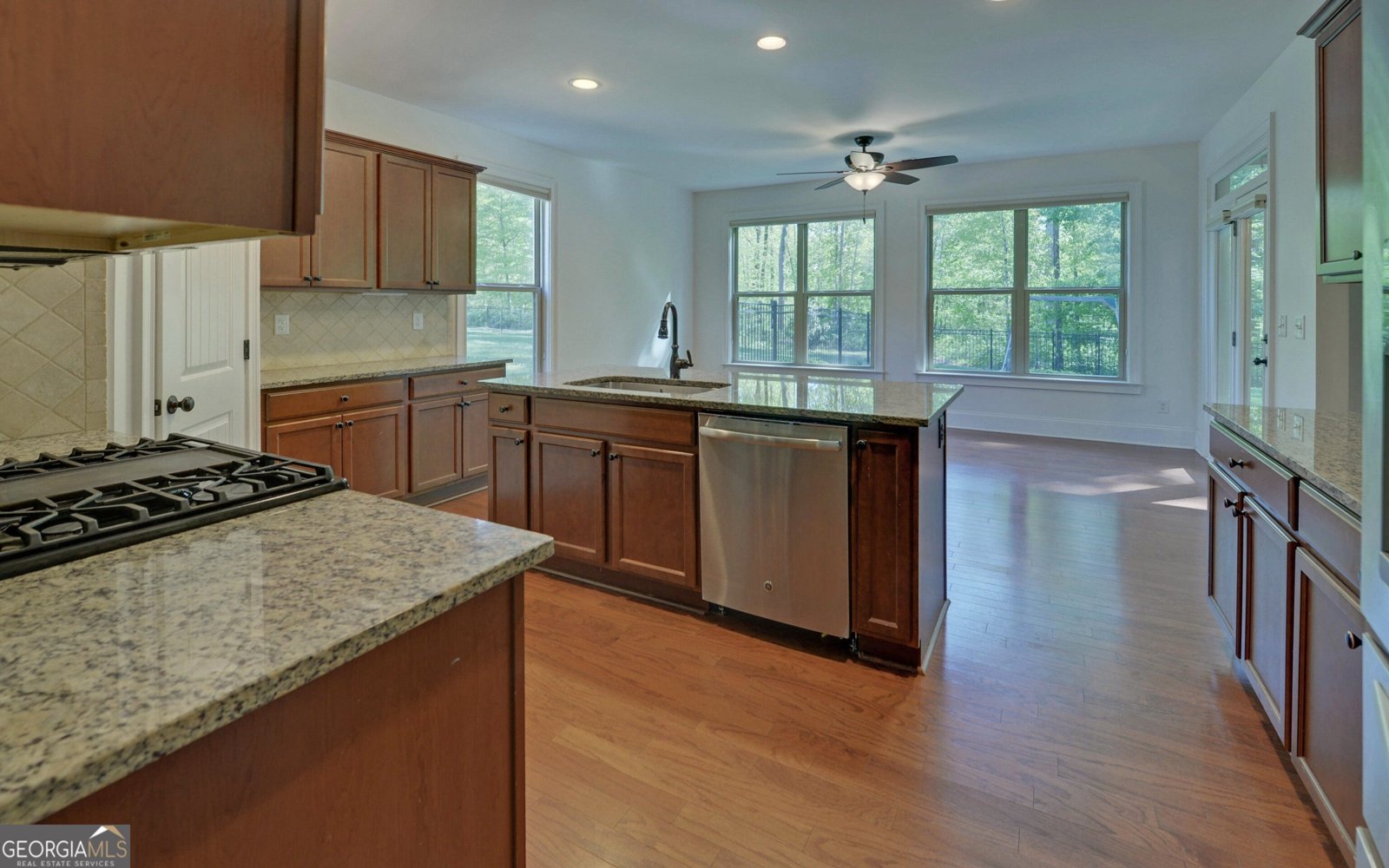 255 Abbington Way Clarkesville - Photo 11