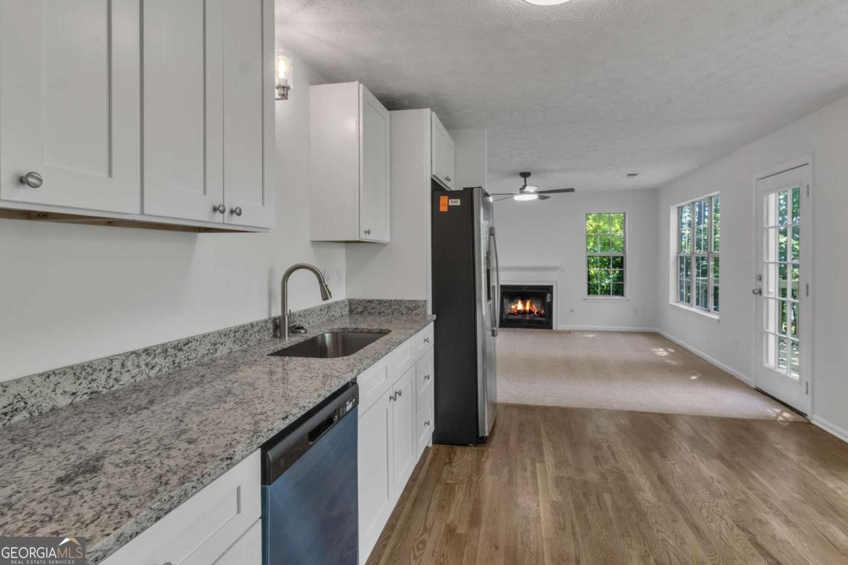 2559 Raindrop Court Decatur - Photo 8