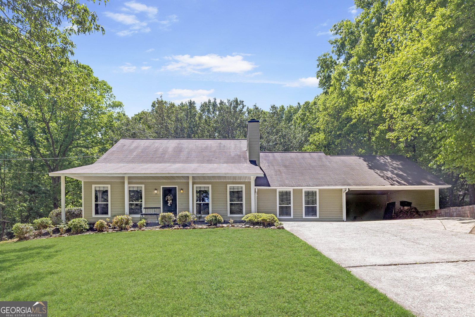 5525 Dorsett Shoals Lane Douglasville - Photo 1