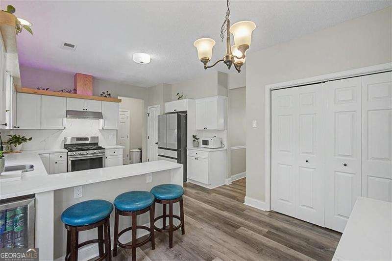 7124 Big Woods Drive Woodstock - Photo 8