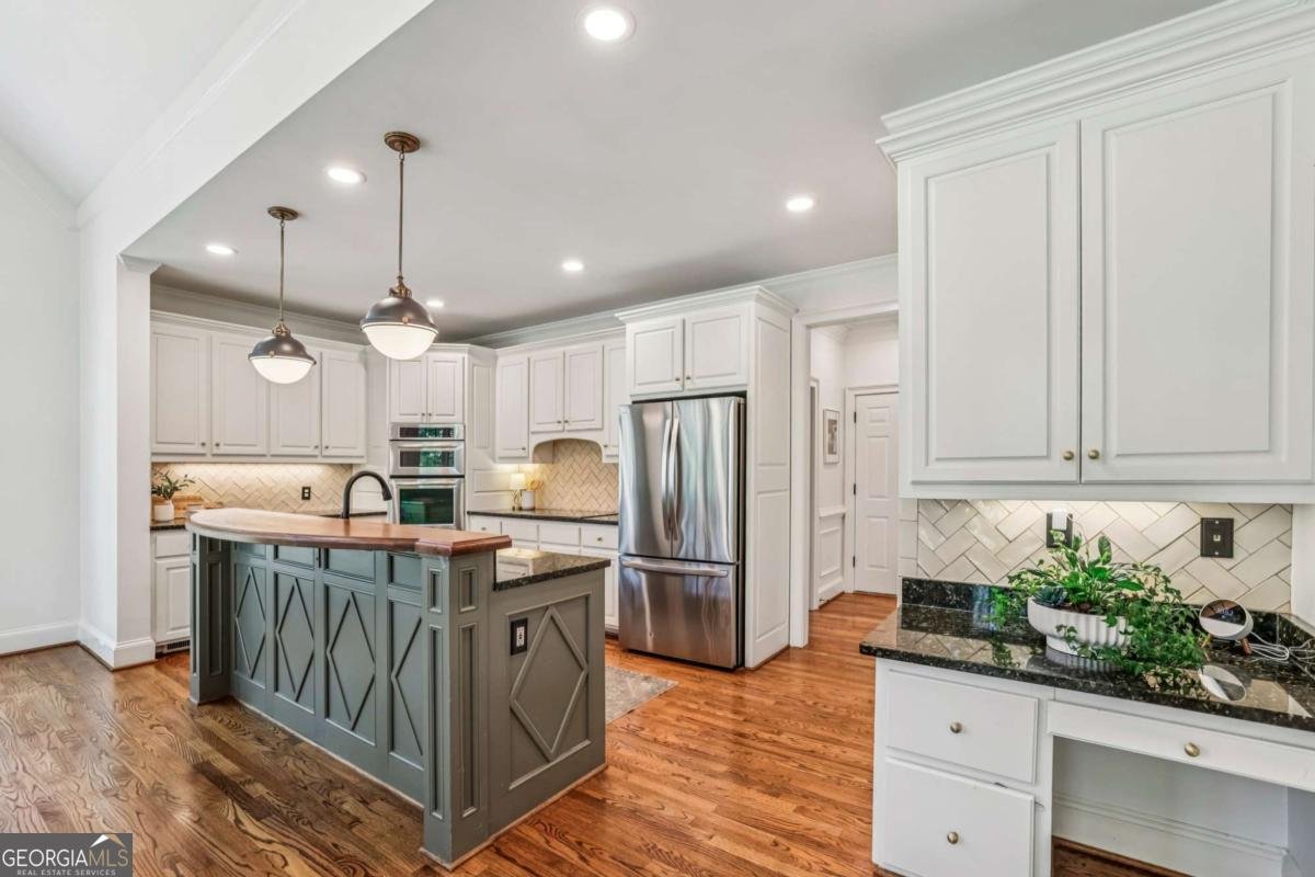 12090 Meadows Lane Johns Creek - Photo 13