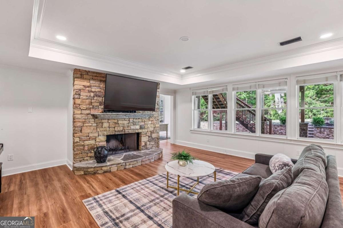 12090 Meadows Lane Johns Creek - Photo 9