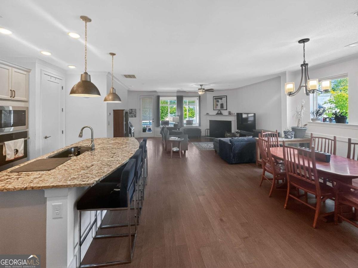 239 Floral Valley Drive Woodstock - Photo 6