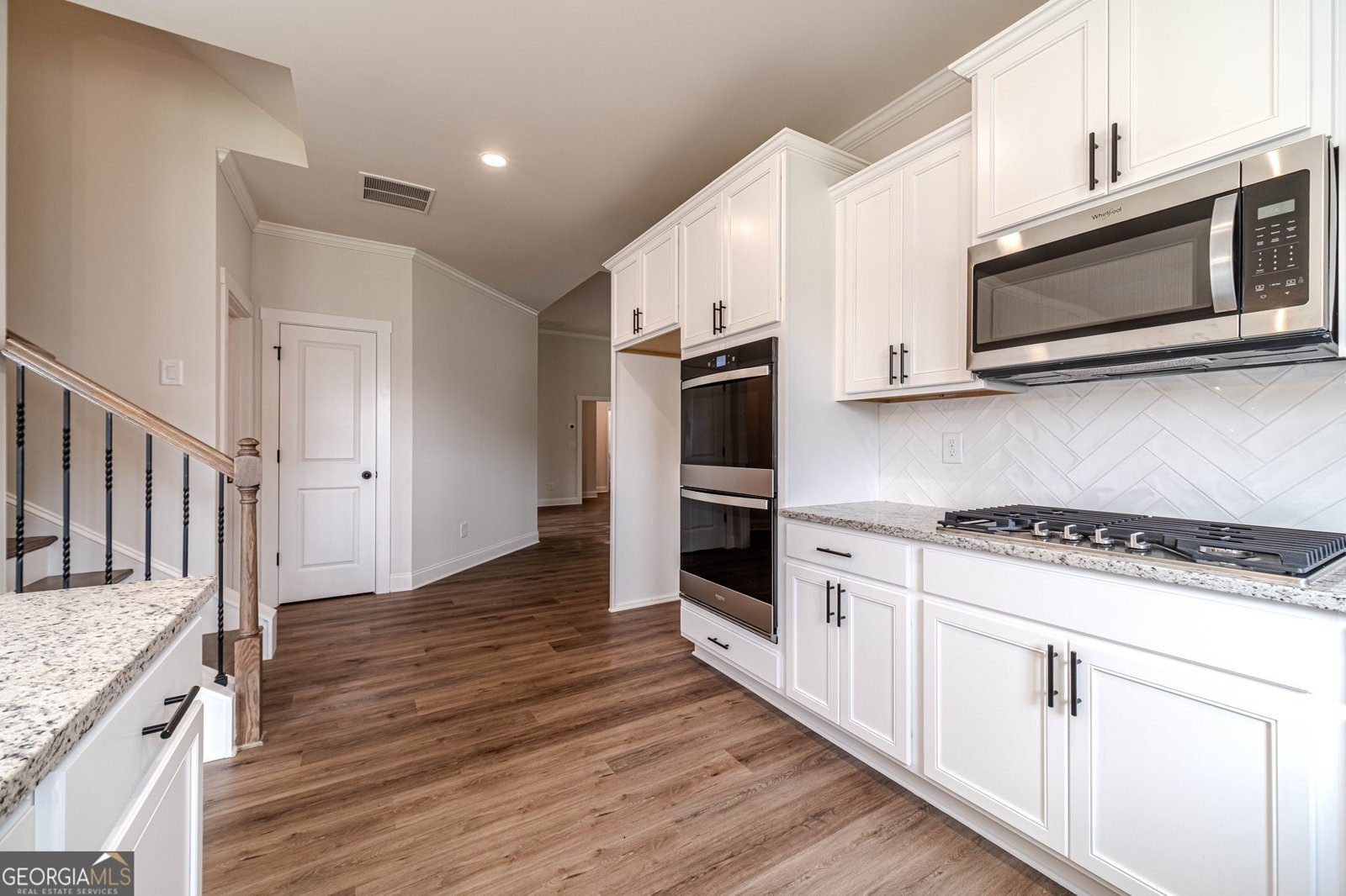 215 Pinewood Drive Covington - Photo 12