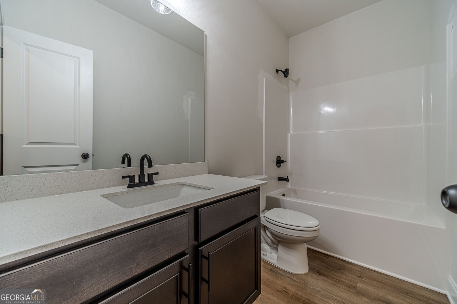 215 Pinewood Drive Covington - Photo 32