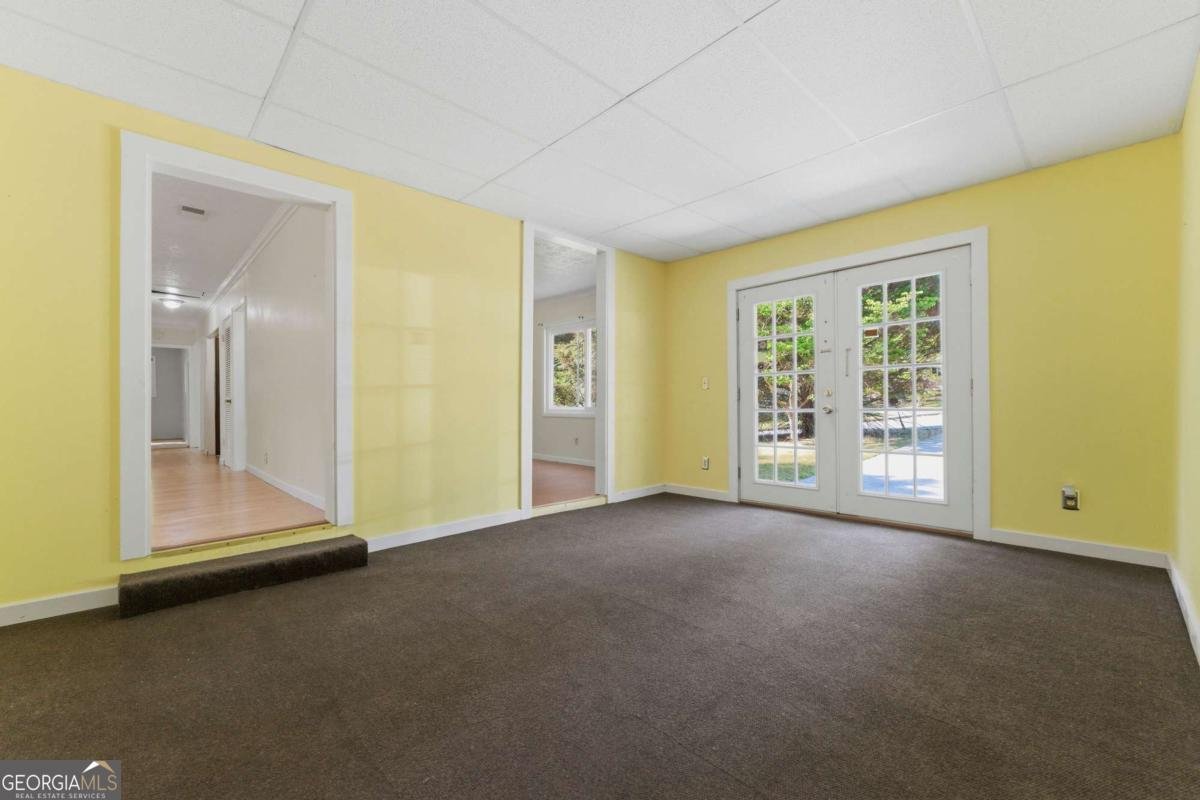 1303 Cottonwood Court Kennesaw - Photo 7