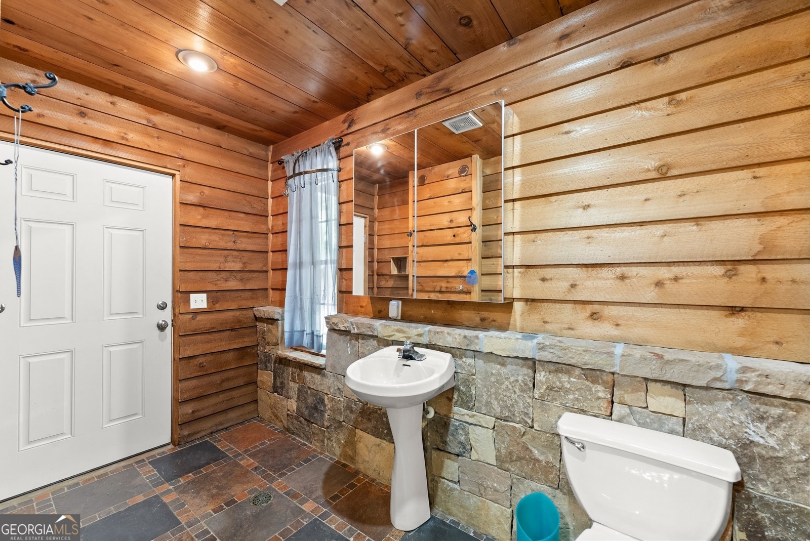 438 Dixon Drive Cleveland - Photo 25